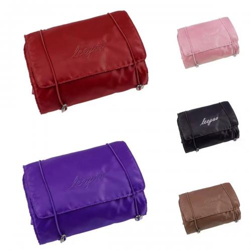 Detachable Cosmefic Bag